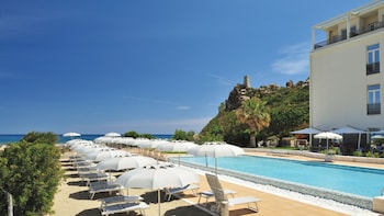 hotel club torre salinas adults only