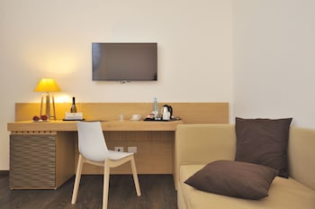hotel club torre salinas adults only