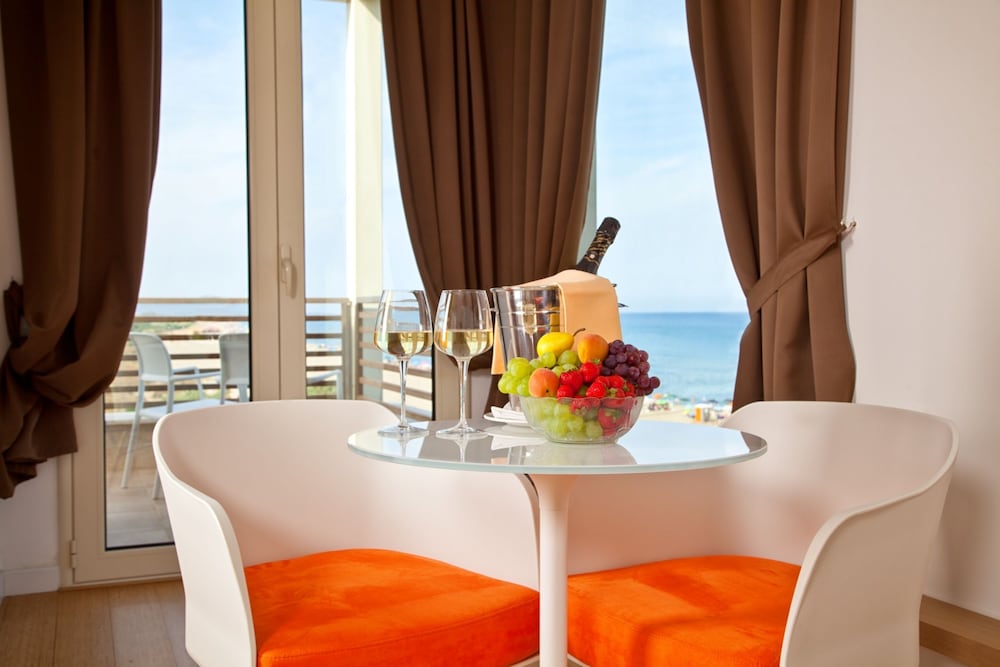 hotel club torre salinas adults only