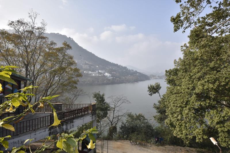 Tiaraa Monolith Lake Resort,,4 star