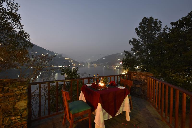Tiaraa Monolith Lake Resort,,4 star