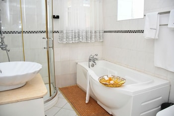 blixen resort and spa