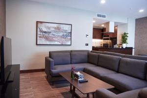 Yogh Hospitality,,4.5 star