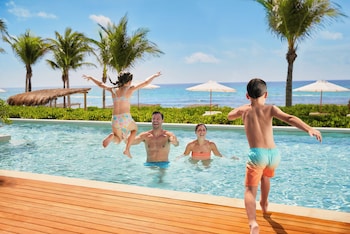 jungala park hotel at vidantaworld riviera maya