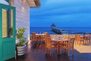 jungala park hotel at vidantaworld riviera maya