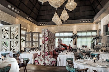 jungala park hotel at vidantaworld riviera maya