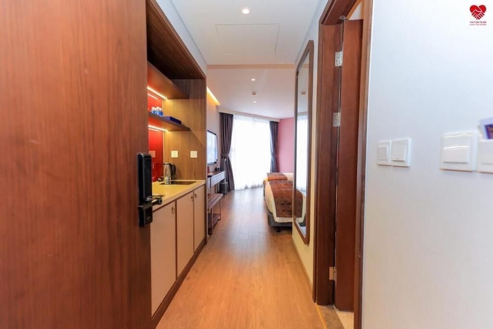 johnny nguyen apec condotel mui ne