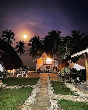 surya beach resort palawan