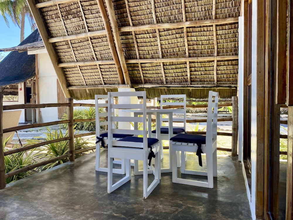 surya beach resort palawan