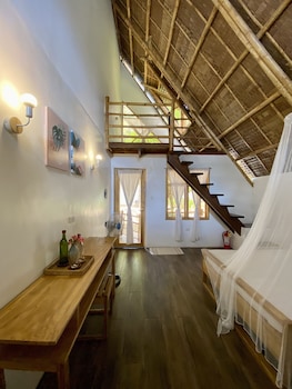 surya beach resort palawan