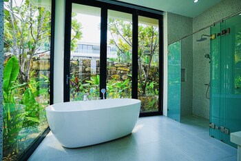 kiwuki beachfront villa