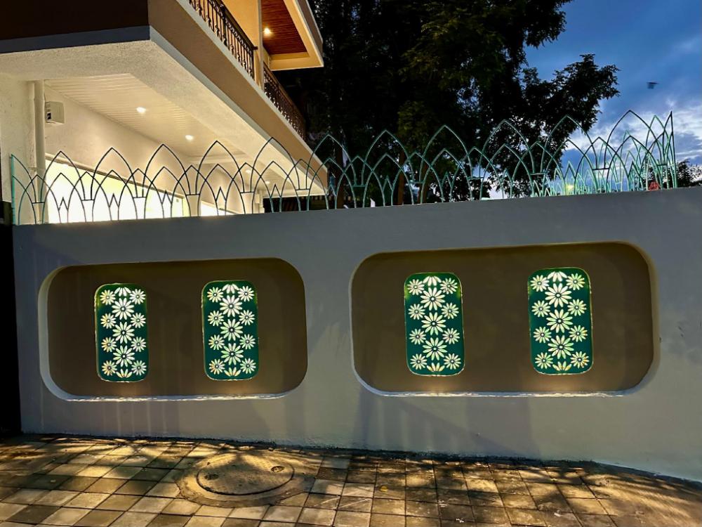 staybird divine suites business hotel