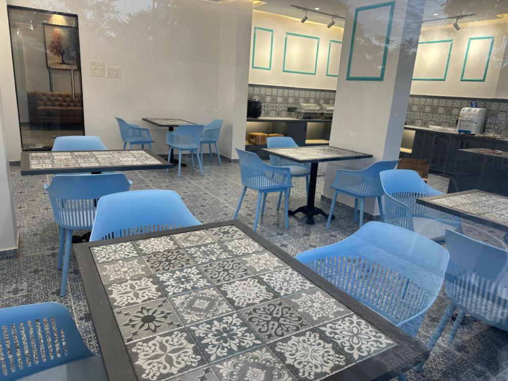 staybird divine suites business hotel