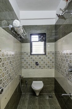 Staybird - Divine Suites, Business Hotel,Kharadi,3 star