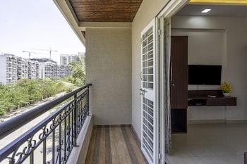 staybird divine suites business hotel