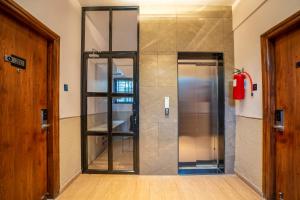 staybird divine suites business hotel