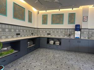 staybird divine suites business hotel