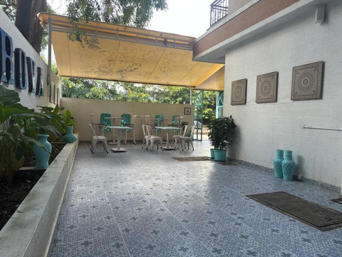 staybird divine suites business hotel