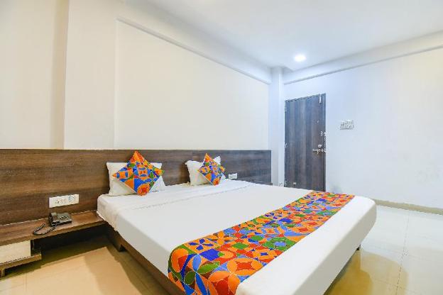 via paradise stay inn