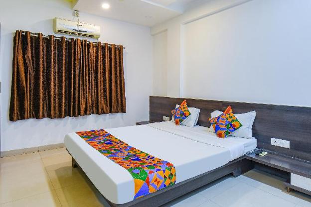 via paradise stay inn