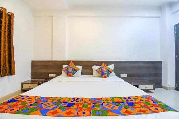 via paradise stay inn