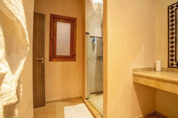 riad kenza
