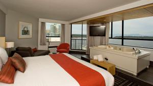 Coast Bastion Hotel,Nanaimo>>British Columbia,4 star