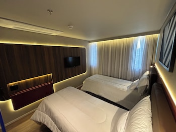 golden tower express nacoes unidas