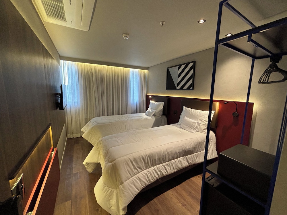 golden tower express nacoes unidas