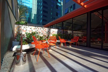 golden tower express nacoes unidas
