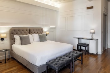 palazzo goldoni condotti collection