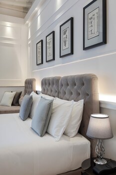 palazzo goldoni condotti collection