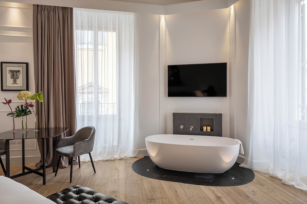 palazzo goldoni condotti collection