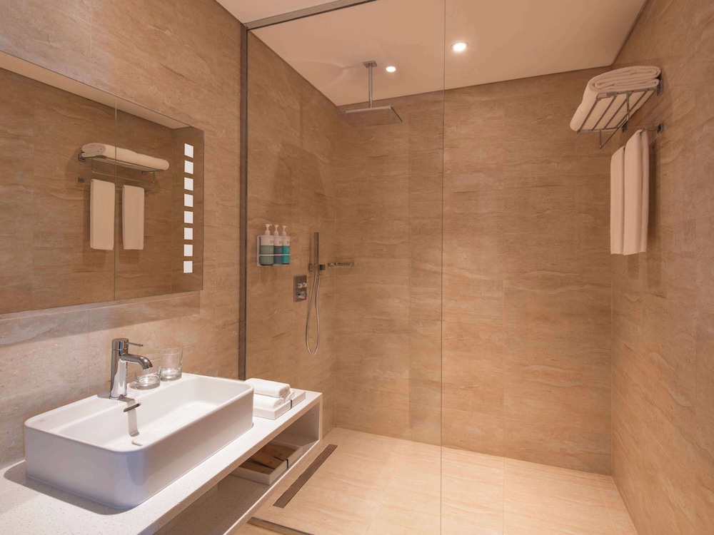 novotel riyadh sahafa