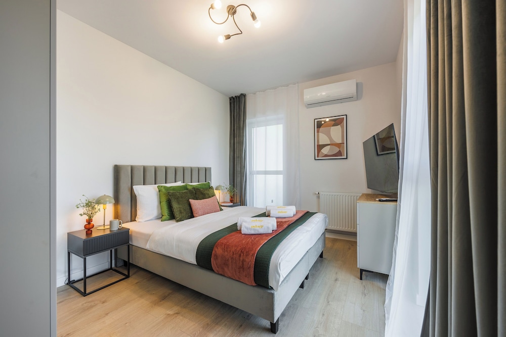 emihouse riverside apartments