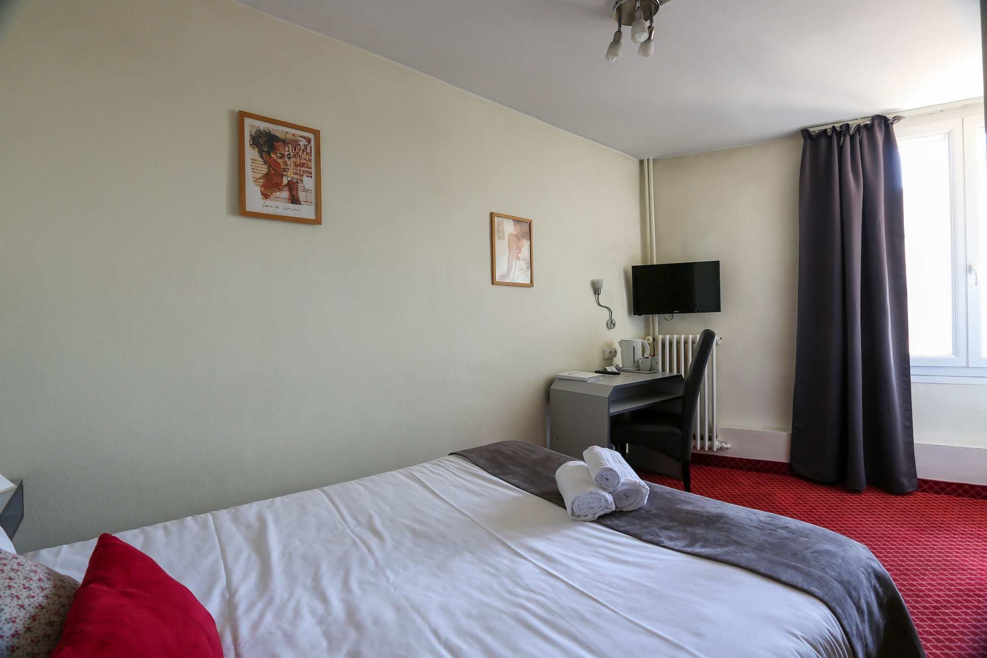 brit hotel bleu nuit