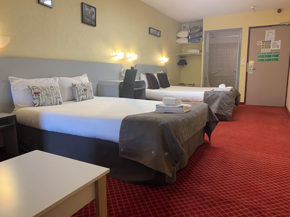 brit hotel bleu nuit