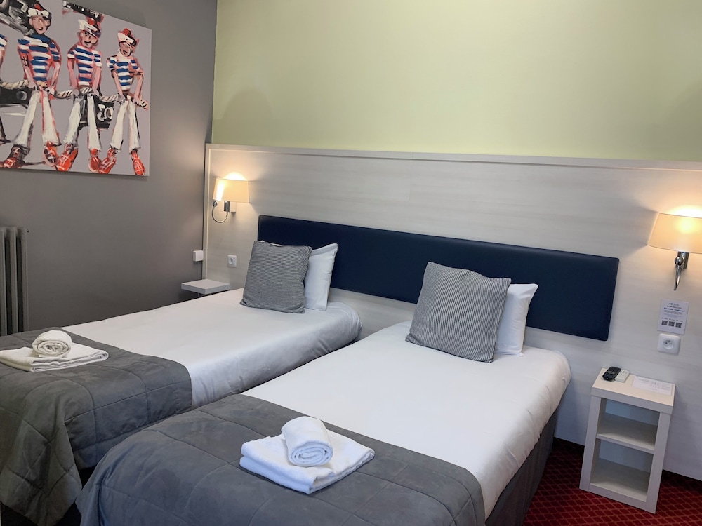brit hotel bleu nuit