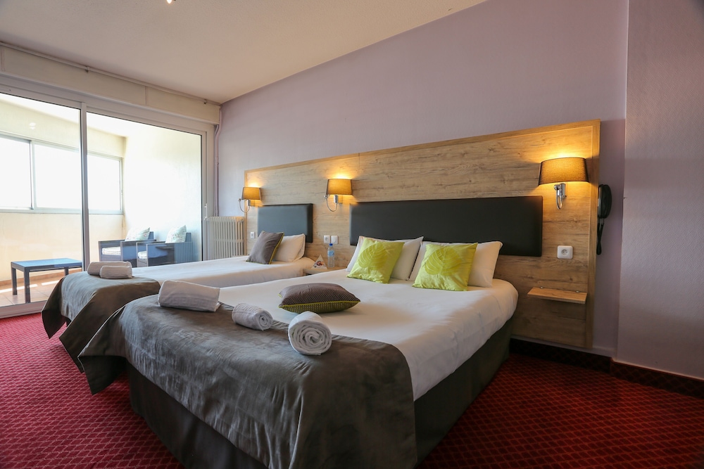 brit hotel bleu nuit