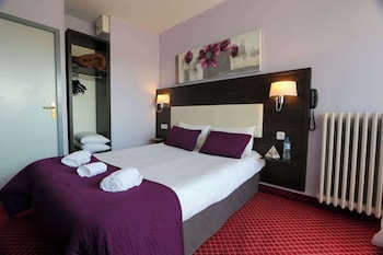 Brit Hotel Bleu Nuit,1 Rue Pasteur,3 star