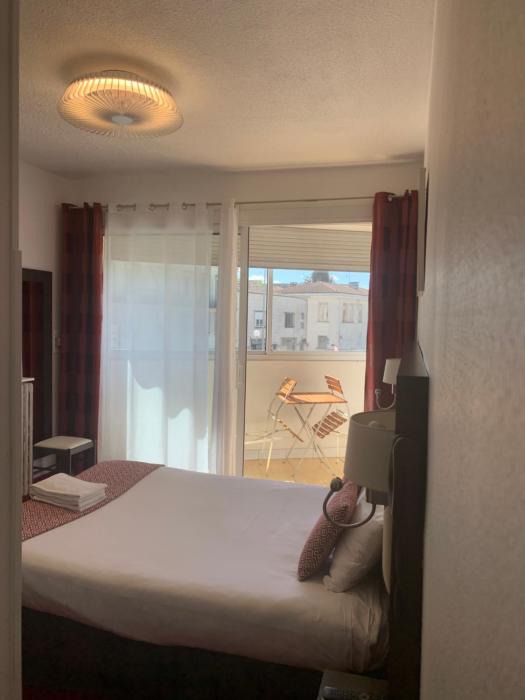 brit hotel bleu nuit