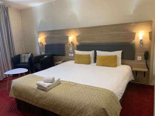 brit hotel bleu nuit