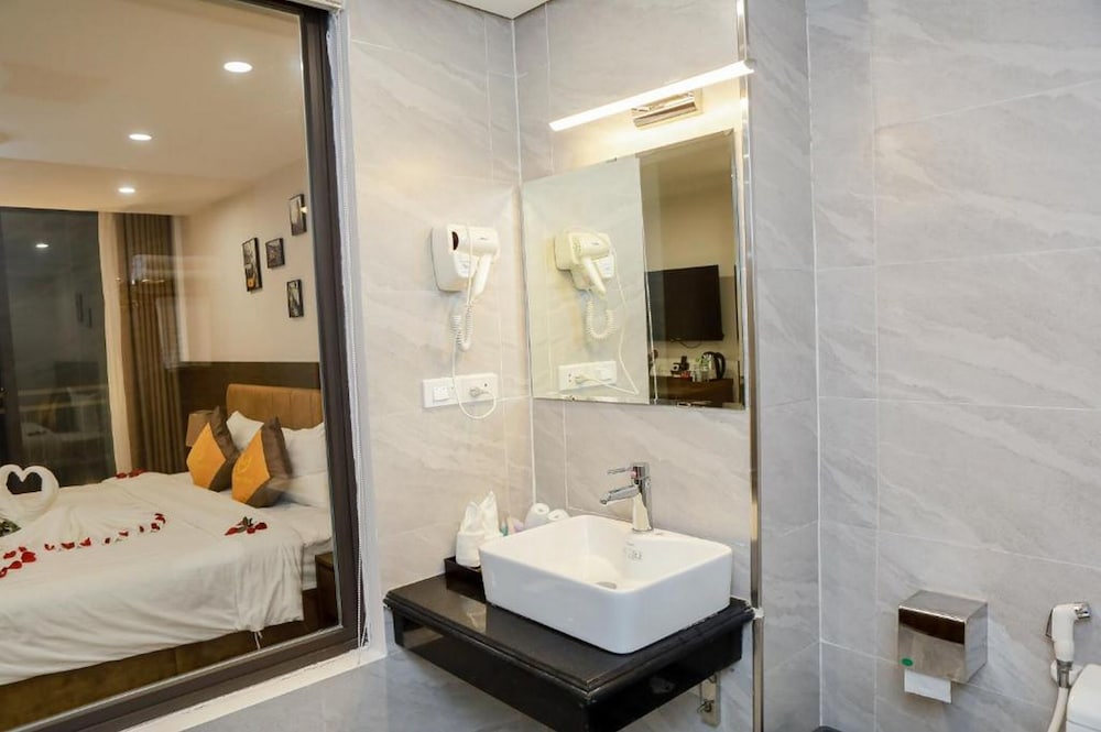 handt luxury hotel
