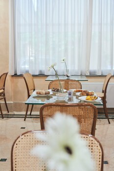hotel cyrano