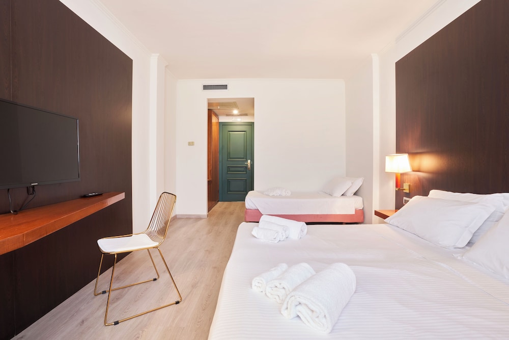 hotel cyrano