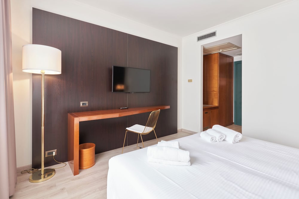 hotel cyrano