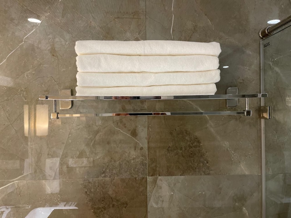 j p hotel and wedding square