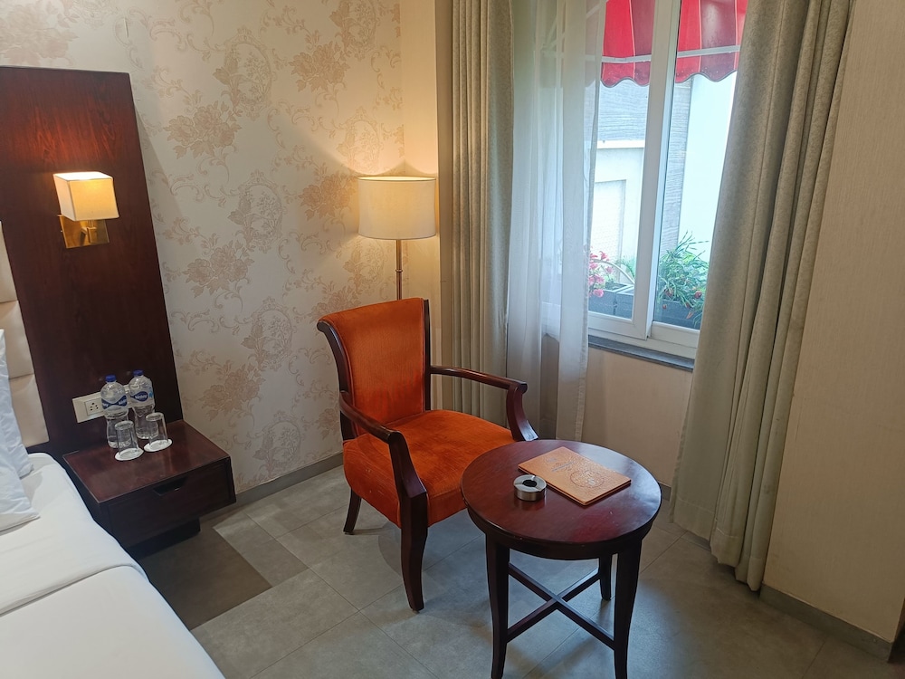 j p hotel and wedding square