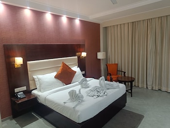 j p hotel and wedding square