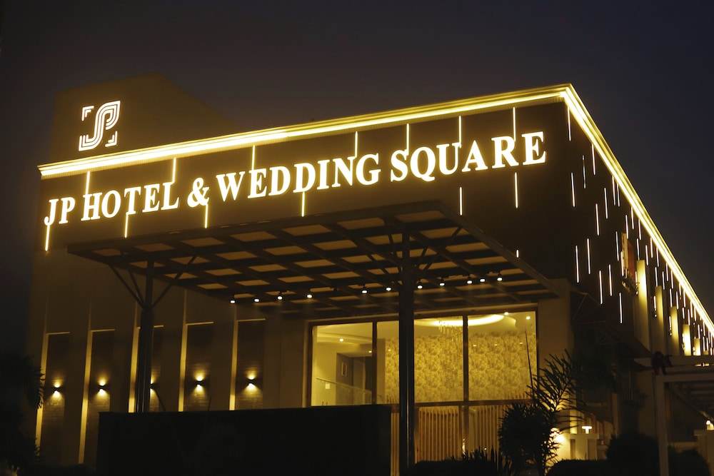 j p hotel and wedding square